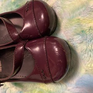 Little Girls Dansko Size 28
